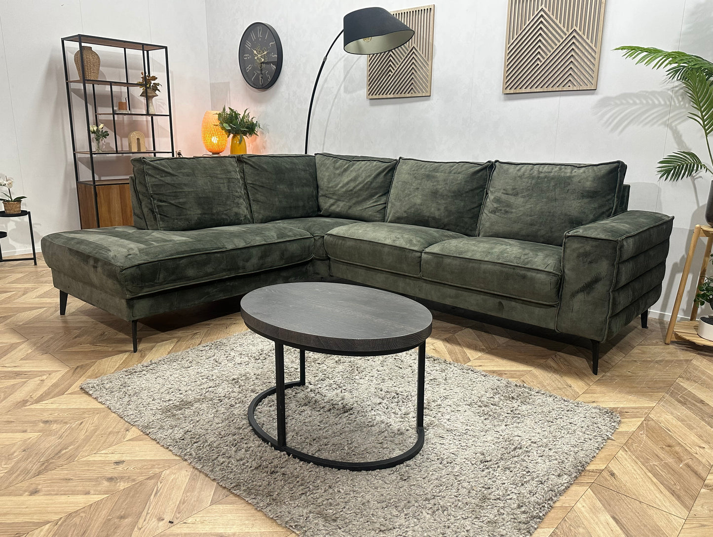 Groene Velvet Hoekbank ~ Losse Rugkussens Met Afneembare Hoezen