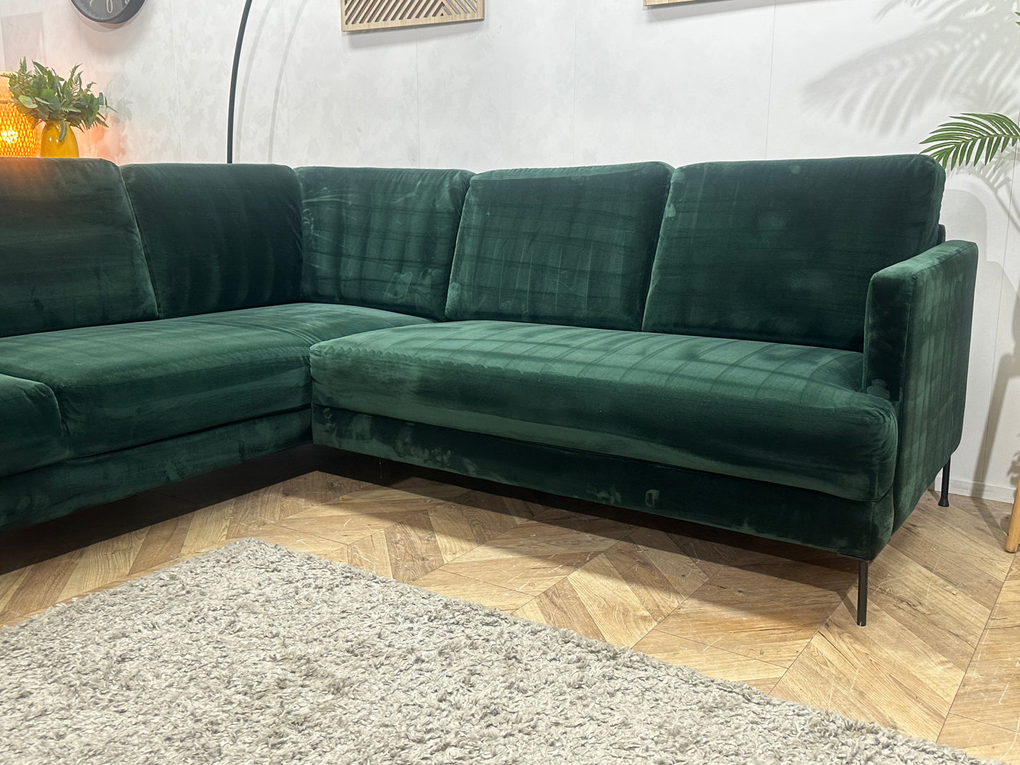 Groene Velvet Hoekbank ~ Losse Rugkussens Met Afneembare Hoezen
