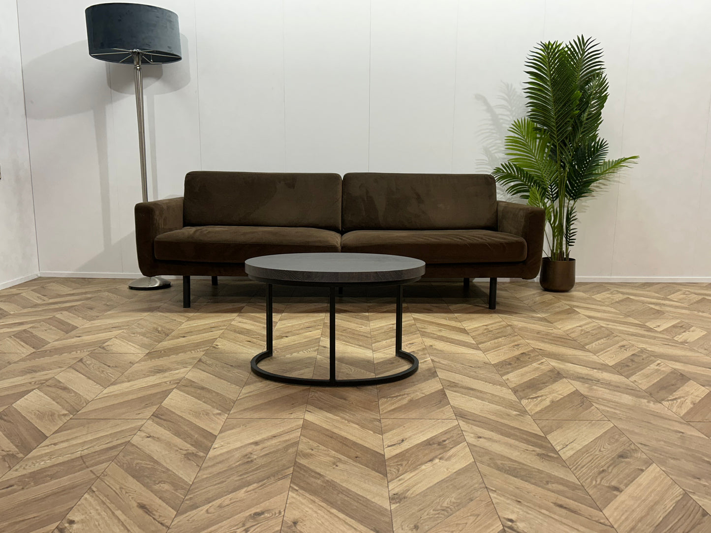 Lifestyle Bruine Velvet 2 zits Bank ~ Losse Kussens Met Afmeembare Hoezen