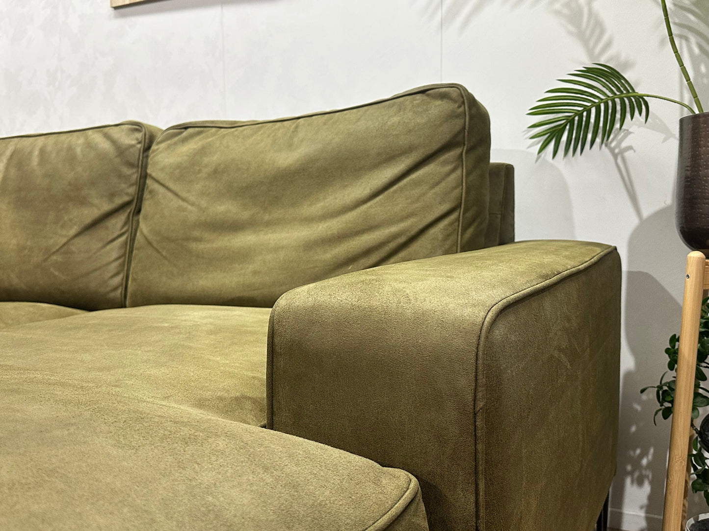 Donker Groene Suède Stoffen Hoekbank ~ Losse Kussens Met Afneembare Hoezen