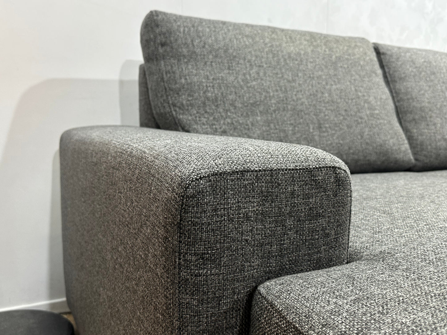 Grijze U Bank ~ Losse Rugkussens Met Afneembare Hoezen