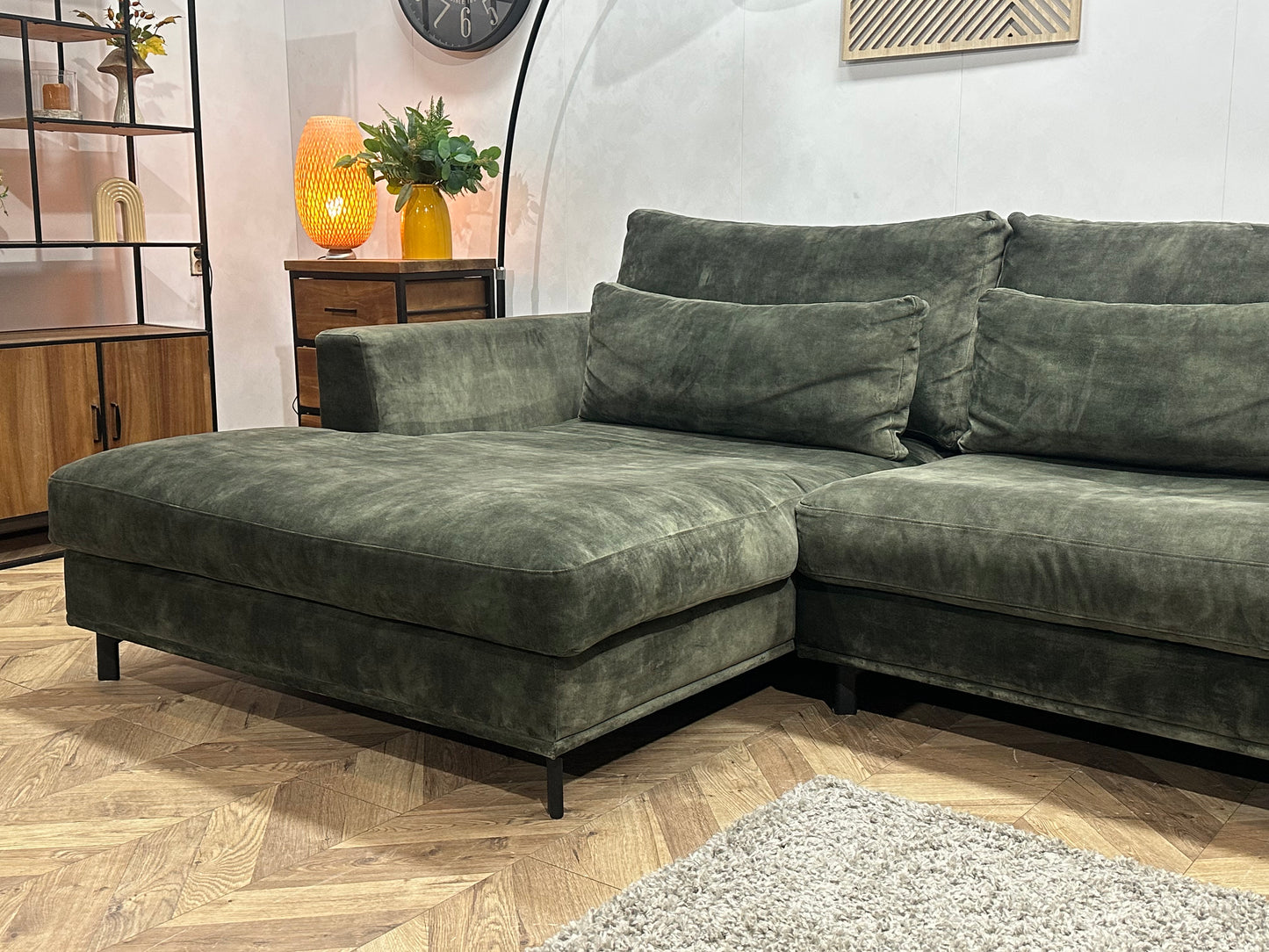 Room108 Donker Groene Velvet Hoekbank ~ Nieuwstaat