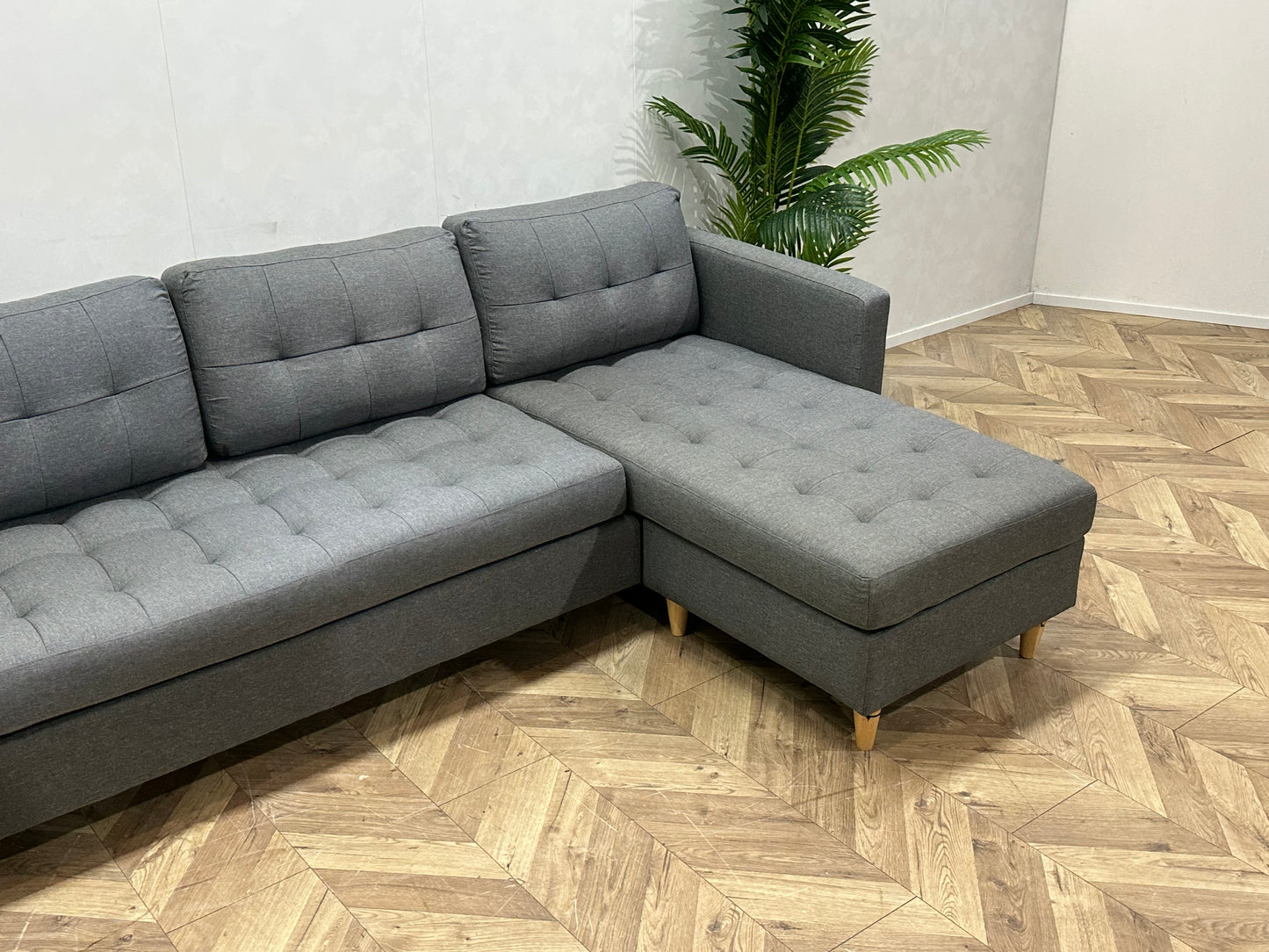 Grijze Hoekbank ~ Losse Kussens Met Afneembare Hoezen