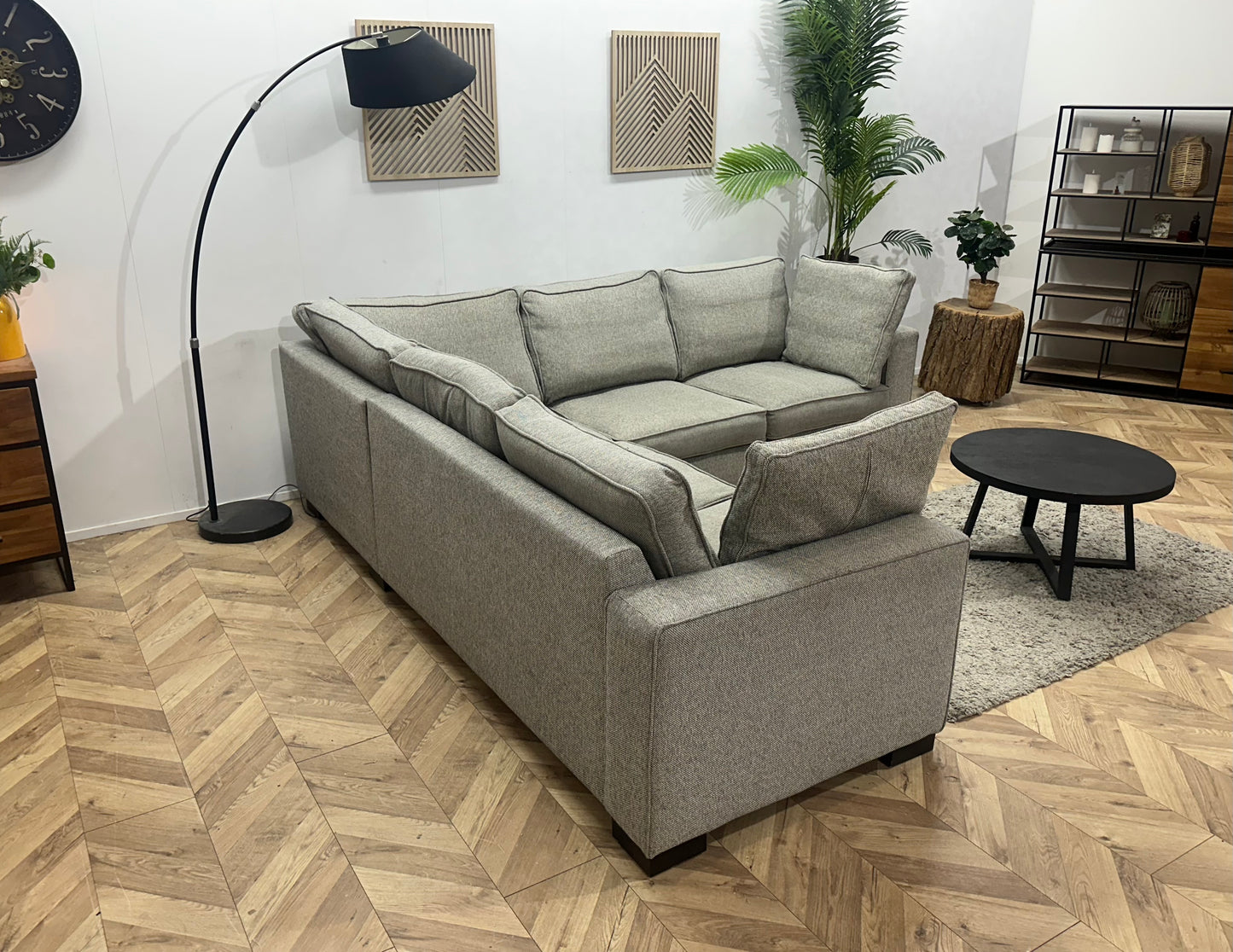 Licht Grijze Hoekbank ~ Losse Kussens Met Afneembare Hoezen