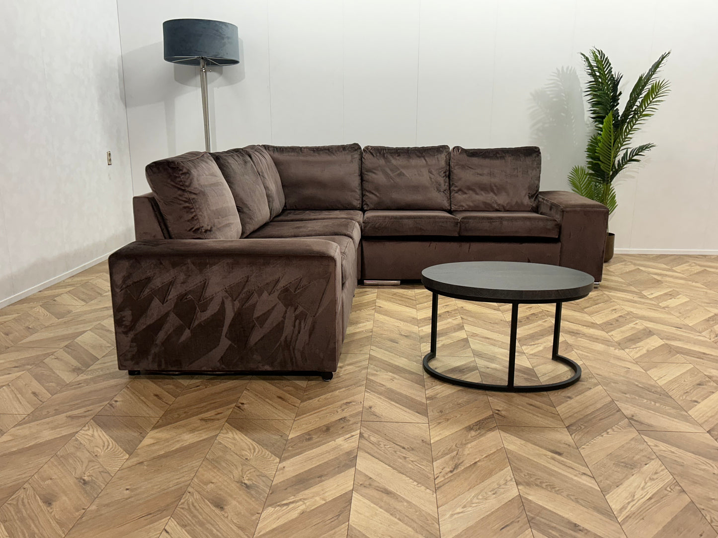 Bruine Velvet Hoekbank ~ Losse Kussens Met Afneembare hoezen