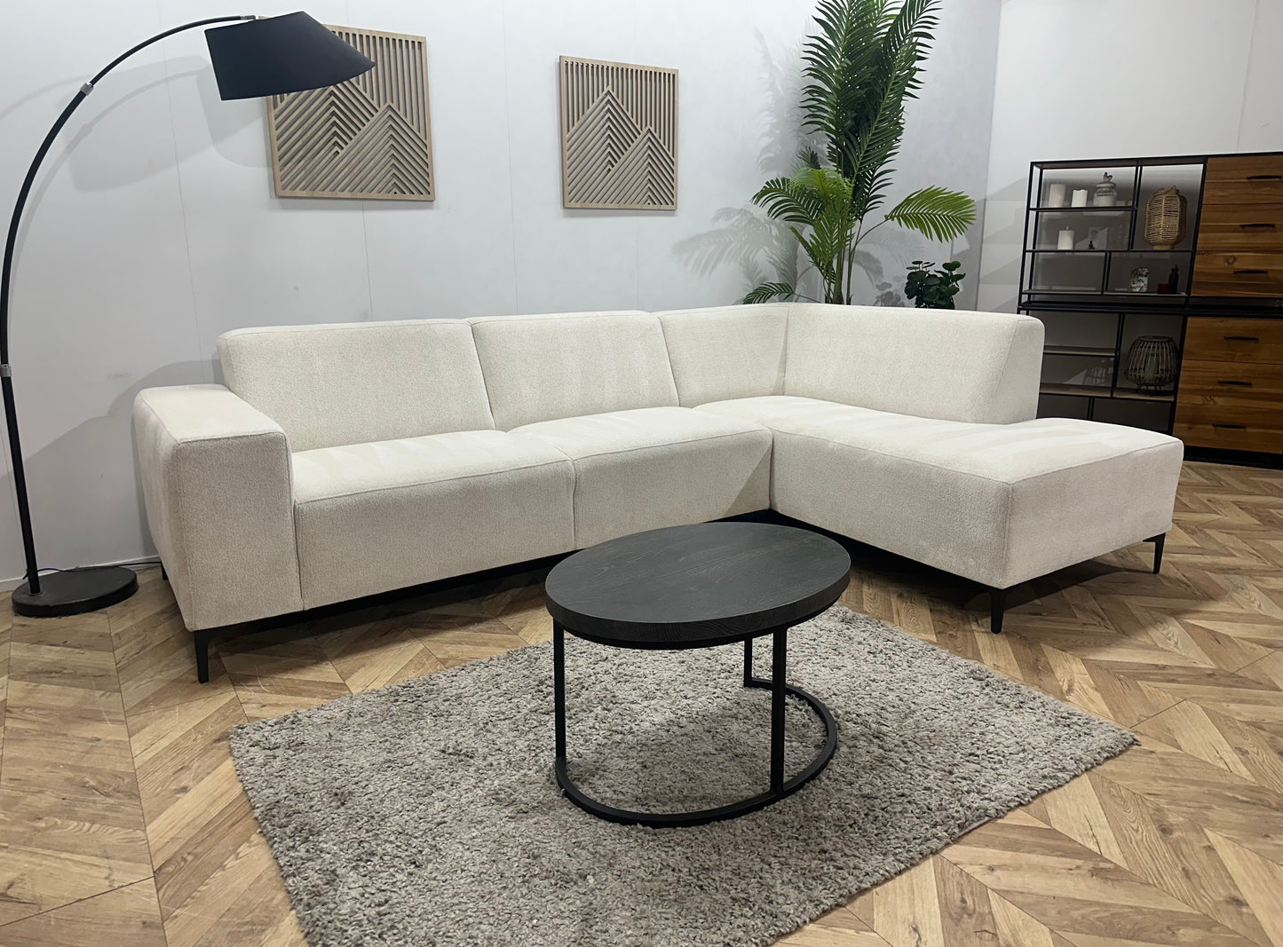 Witte Bouclé Stoffen Hoekbank ~ Vaste Kussens