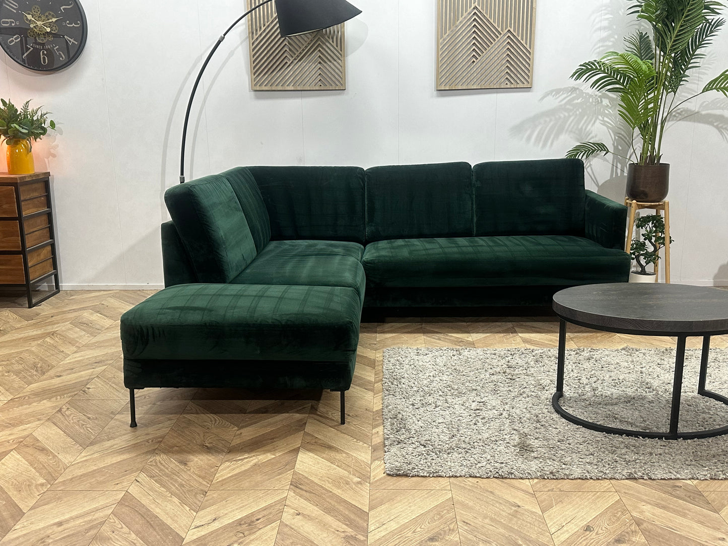 Groene Velvet Hoekbank ~ Losse Rugkussens Met Afneembare Hoezen