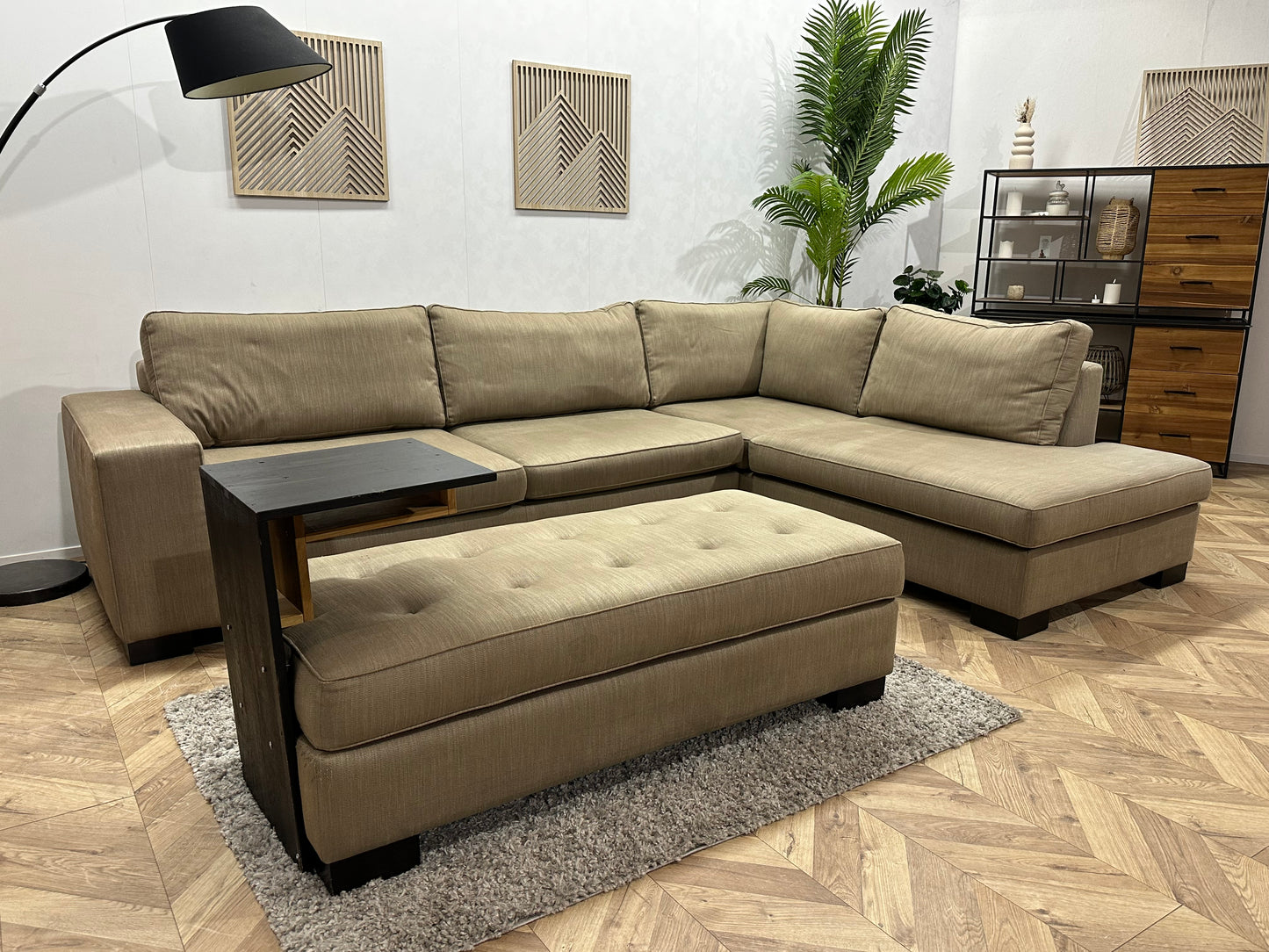 Beige Hoekbank Inc Hocker ~ Losse Kussens Met Afneembare Hoezen