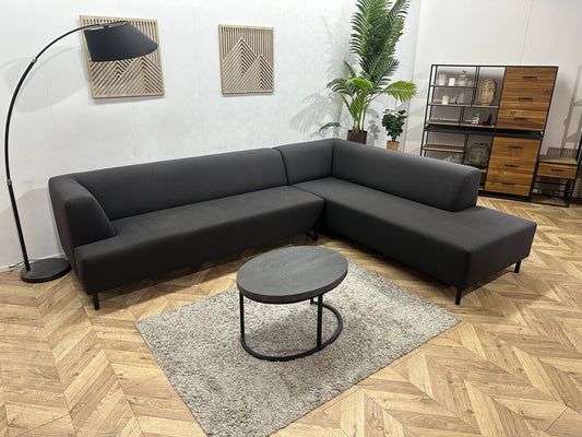 Zwarte Hoekbank ~ Vaste Kussens