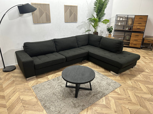 Zwarte Hoekbank ~ Losse Kussens Met Afneembare Hoezen