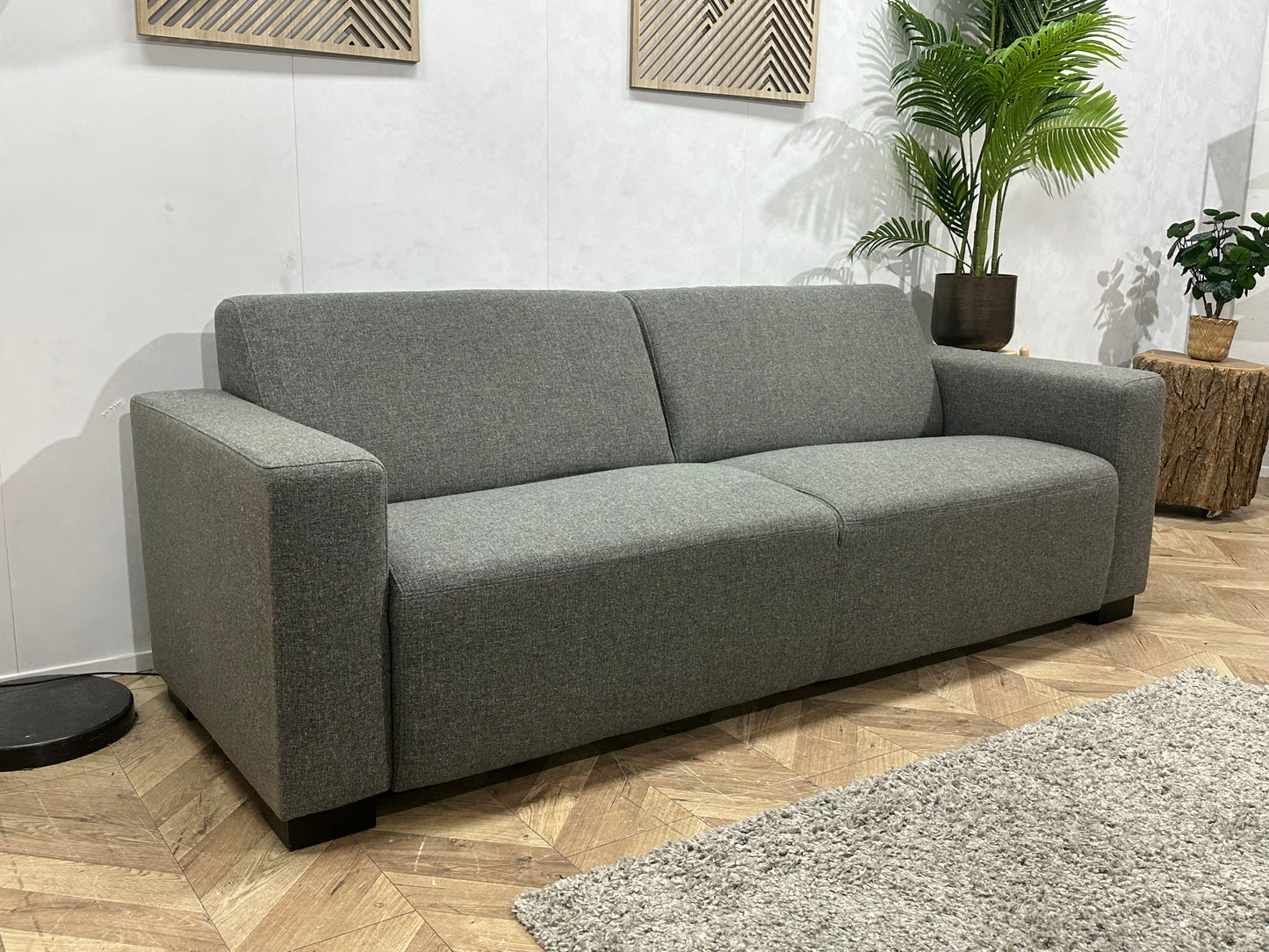 Grijze 2.5-Zits Bank ~ Vaste Kussens