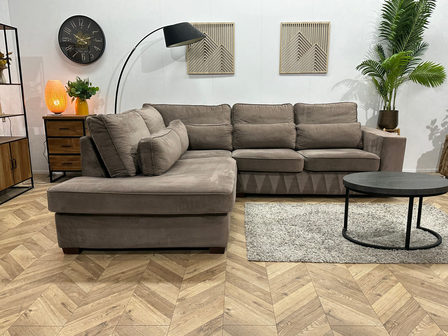 Bruine Velvet Hoekbank ~ Losse Kussens Met Afneembare Hoezen