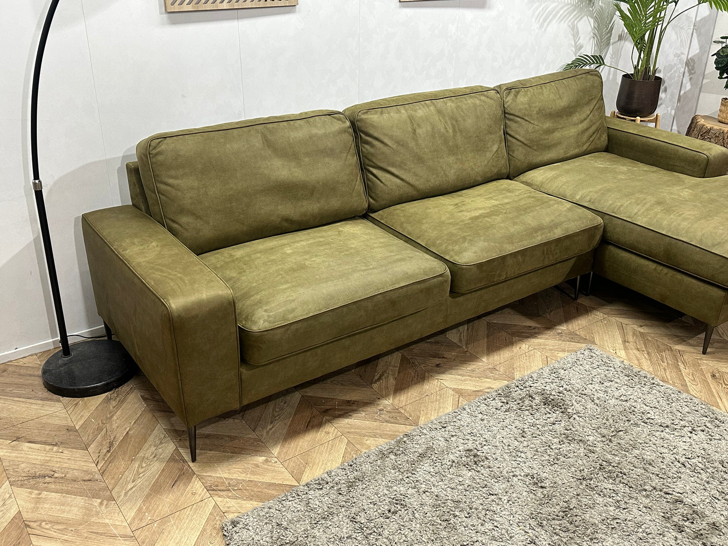 Donker Groene Suède Stoffen Hoekbank ~ Losse Kussens Met Afneembare Hoezen