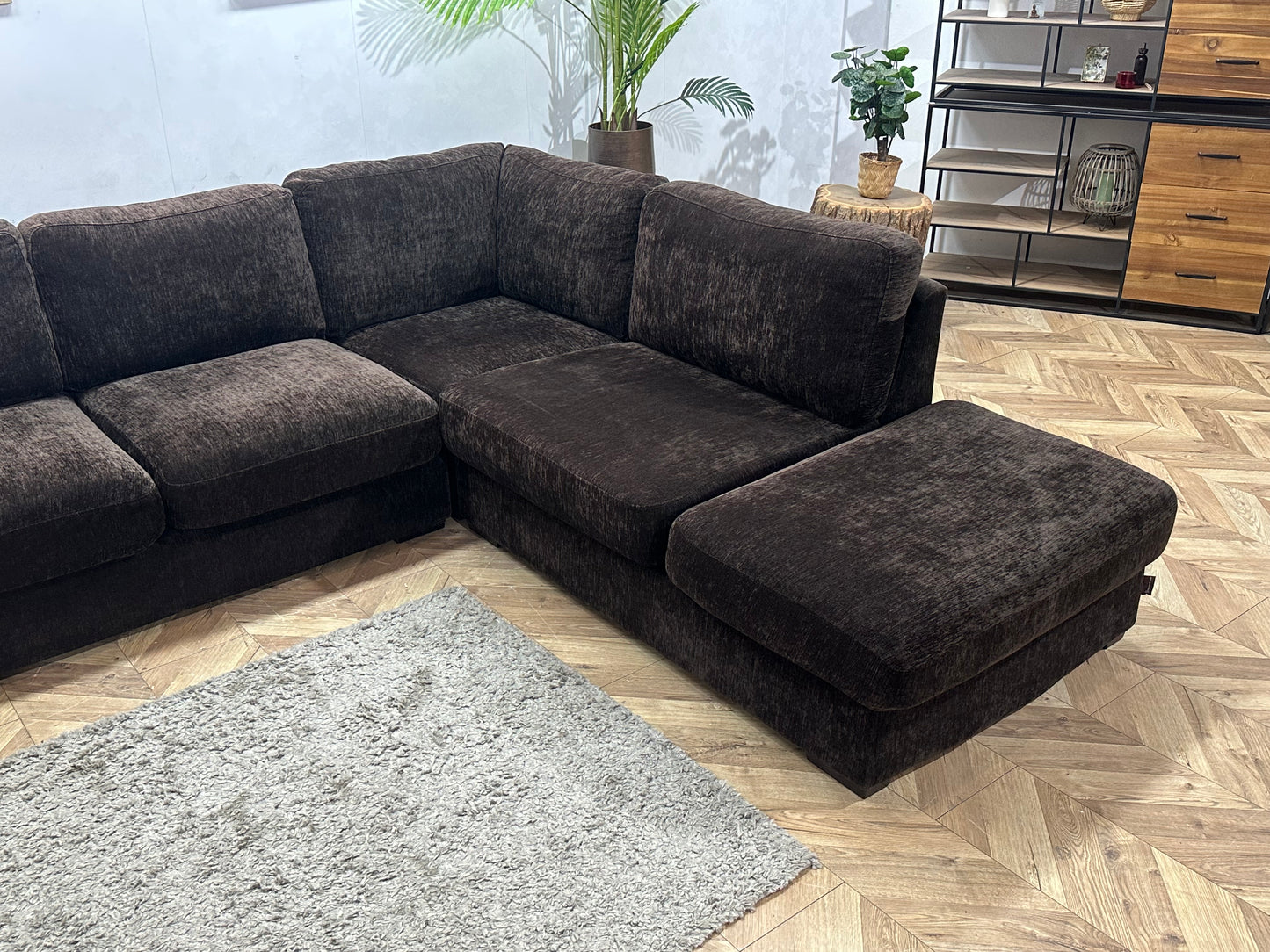 H&H Bruine Velvet Hoekbank ~ Losse Kussens Met Afneembare Hoezen