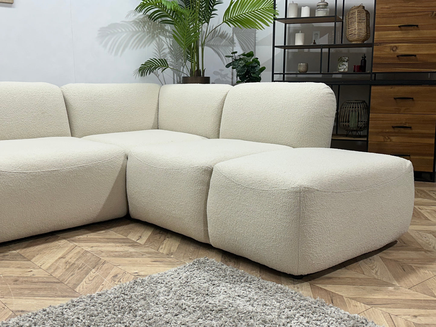 !Showroommodel! Witte Bouclé U Bank