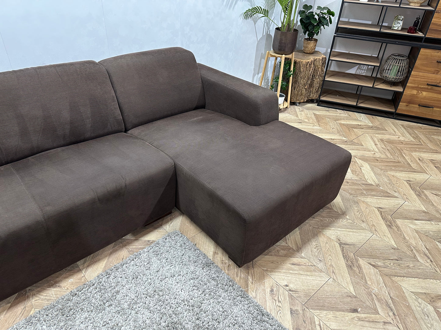Bruine Ribstof Hoekbank ~ Vaste Kussens