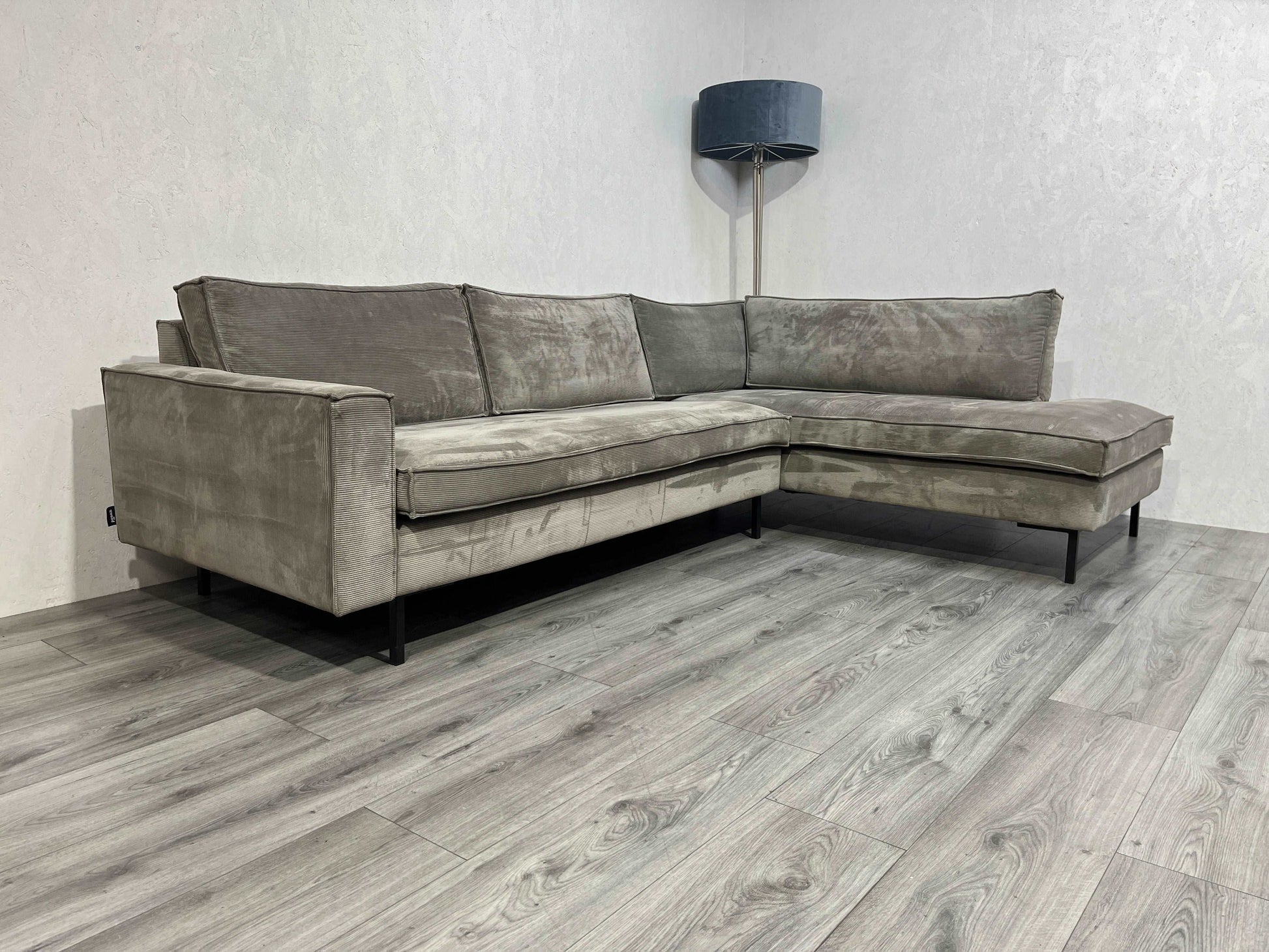 Licht Grijze Wood Ribstof Hoekbank ~ Nieuwstaat - Banken Bazaar