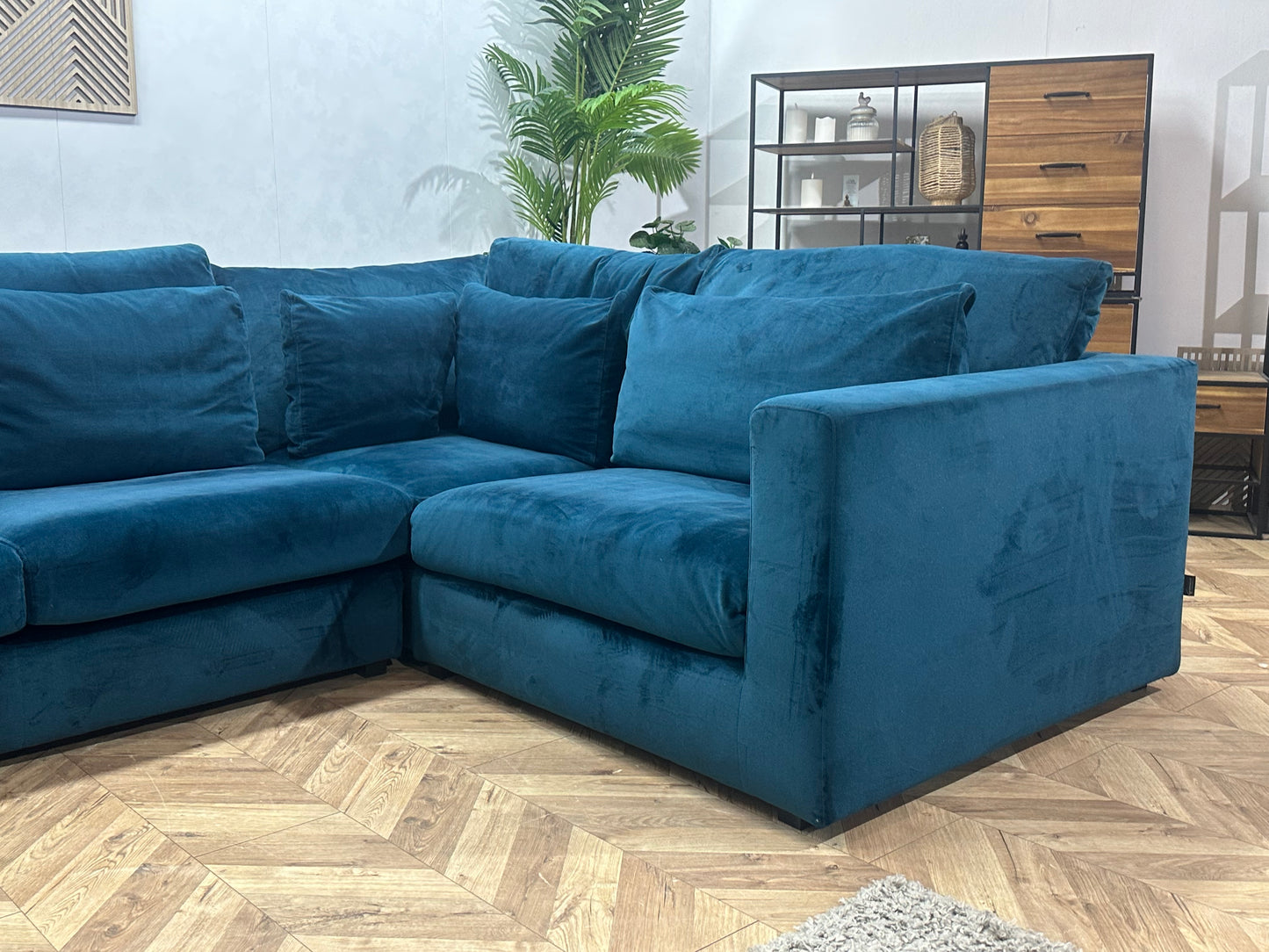 Goossens Blauwe Velvet U Bank ~ Losse Kussens Met Afneembare Hoezen