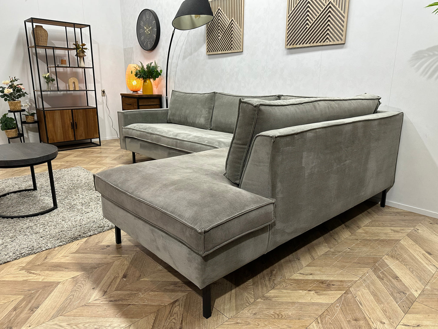 Grijze Woood Ribstof Hoekbank ~ Losse Kussens