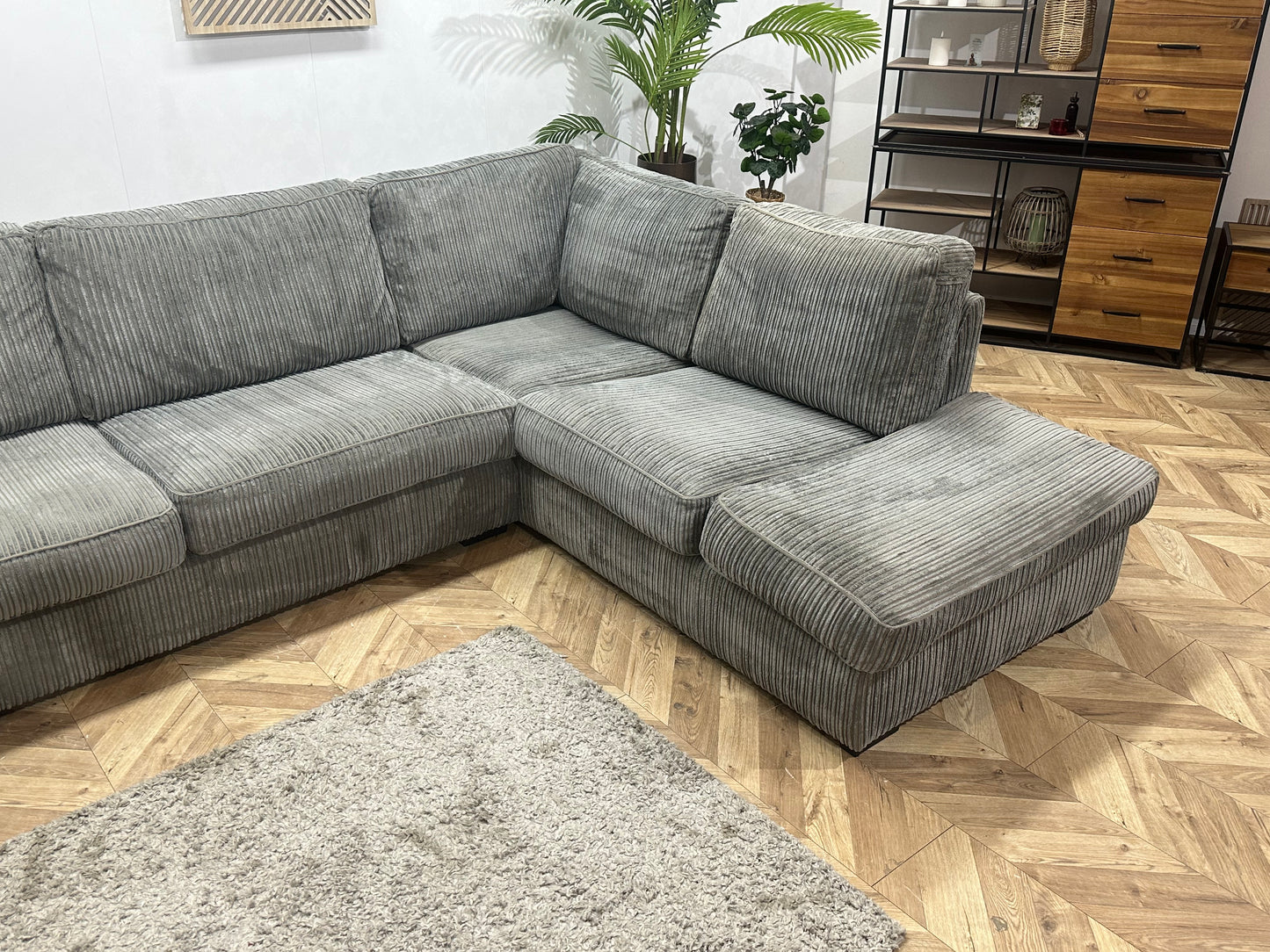 Grijze Ribstof Hoekbank ~ Losse Kussens Met Afneembare Hoezen