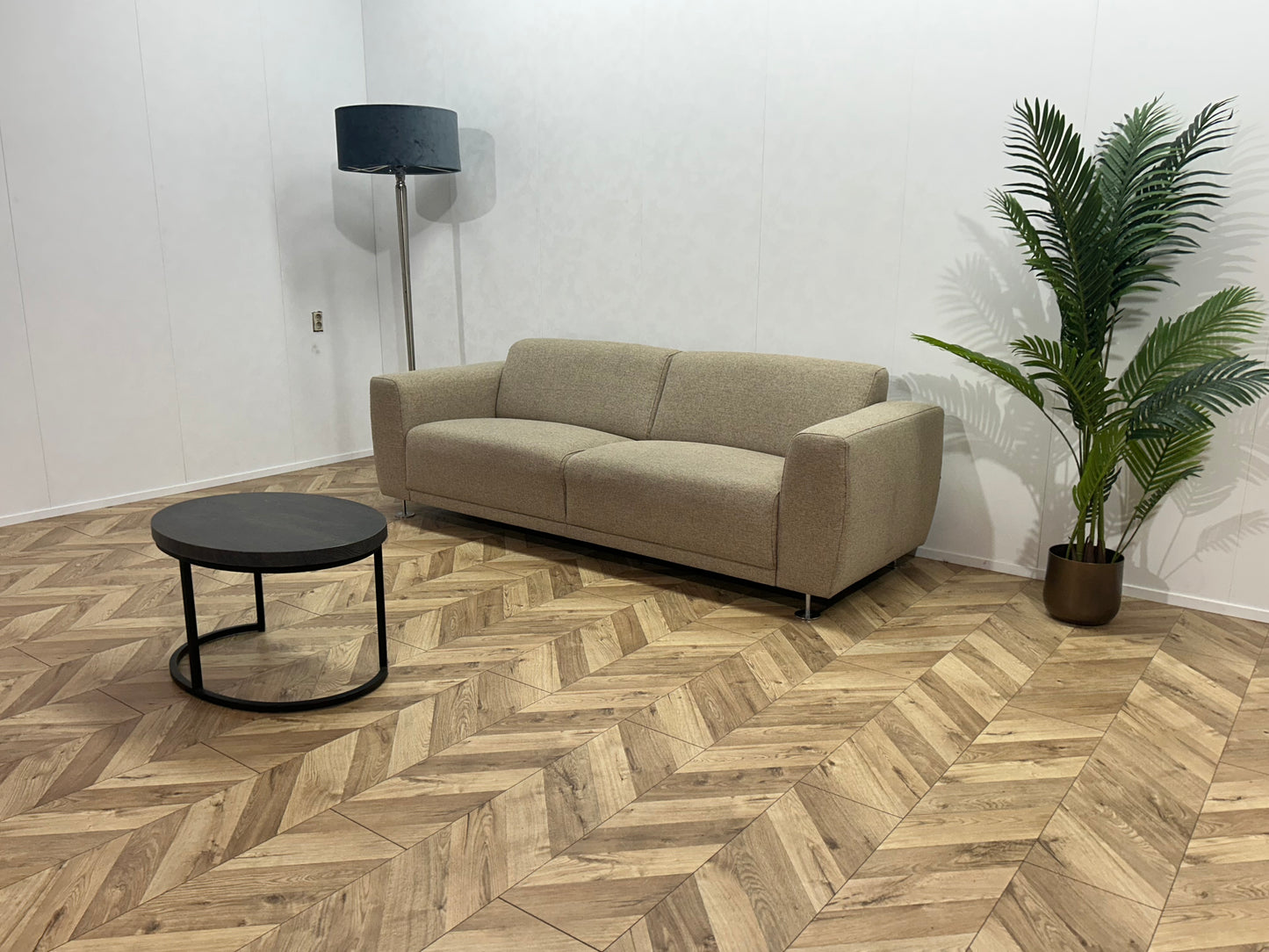 Beige 2,5-Zits Bank ~ Vaste Kussens
