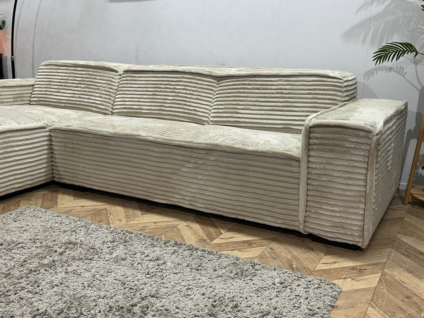 !Showroommodel! Witte/Crème Ribstof Hoekbank