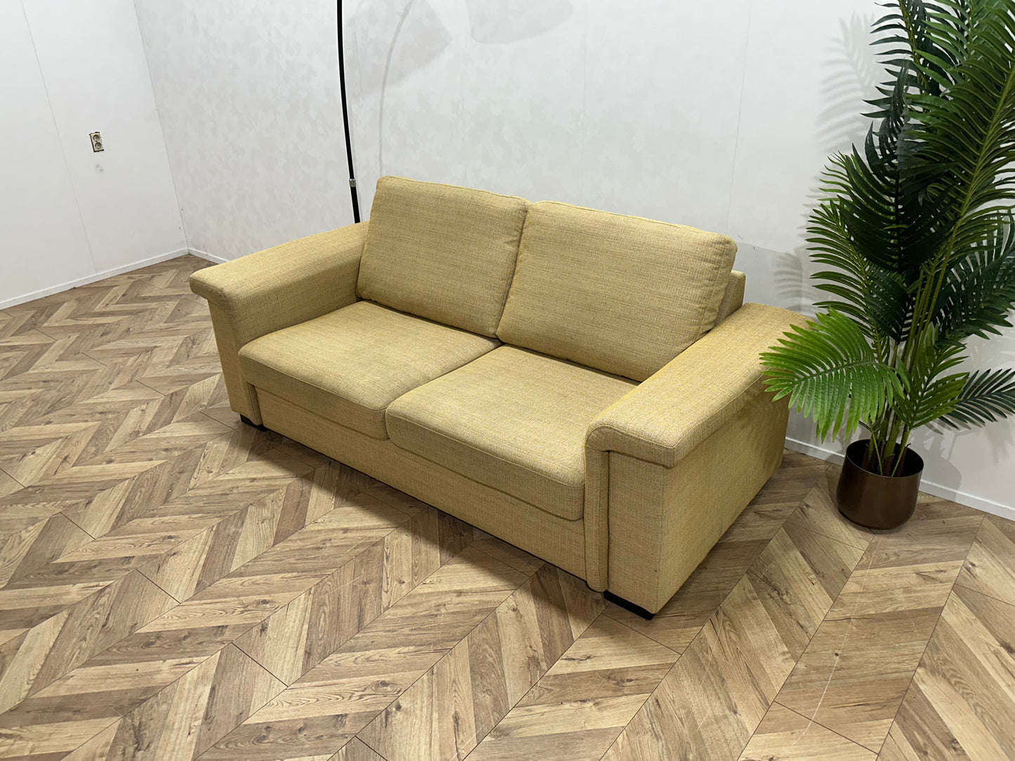 Gele 2.5-Zits Bank ~ Losse Kussens Met Afneembare Hoezen