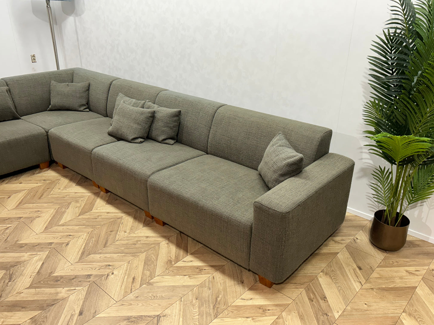 Taupe Hoekbank ~ Incl Hocker