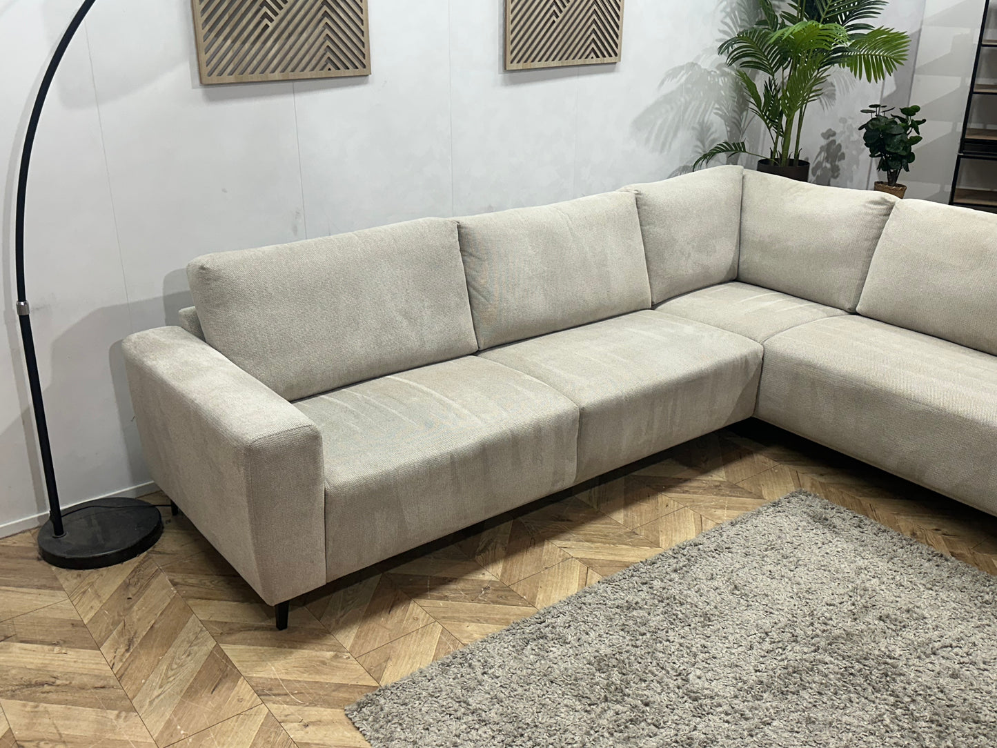 Witte/Crème Suède Stoffen Hoekbank ~ Losse Rugkussens Met Afneembare Hoezen