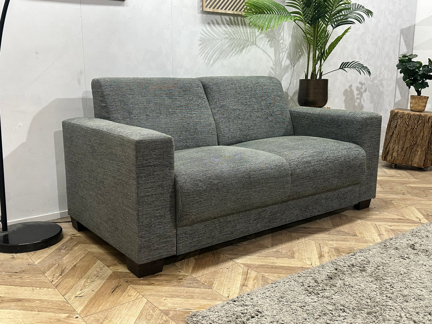 Grijze 2.5-Zits Bank ~ Vaste Kussens