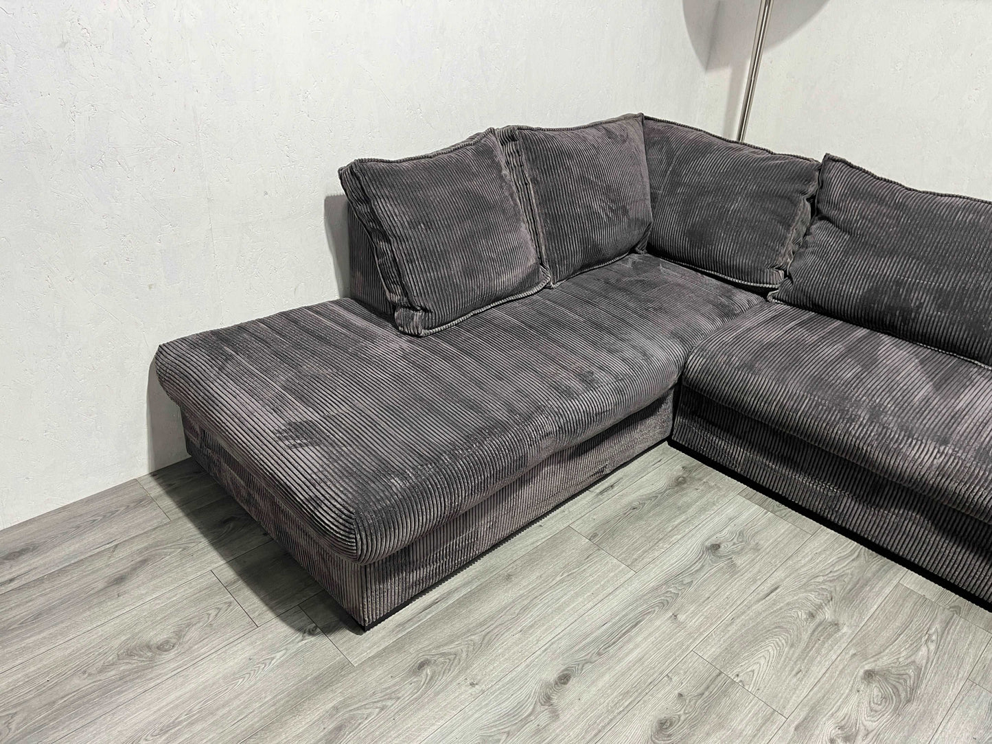 Antraciet Ribstof U Bank ~ Nieuwstaat