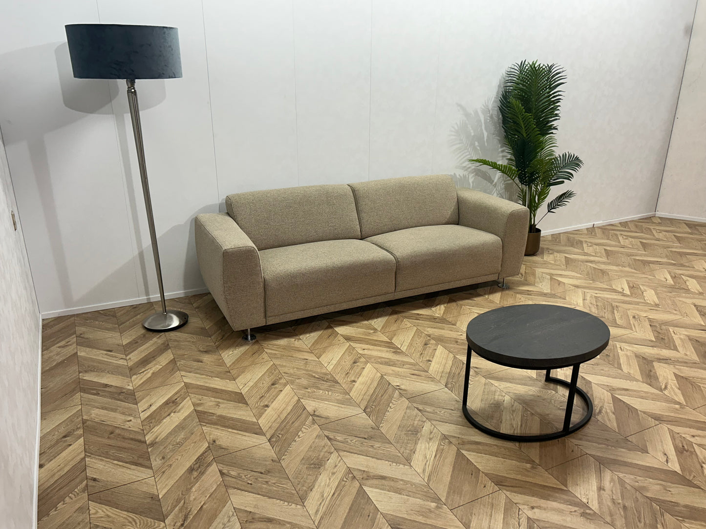 Beige 2,5-Zits Bank ~ Vaste Kussens