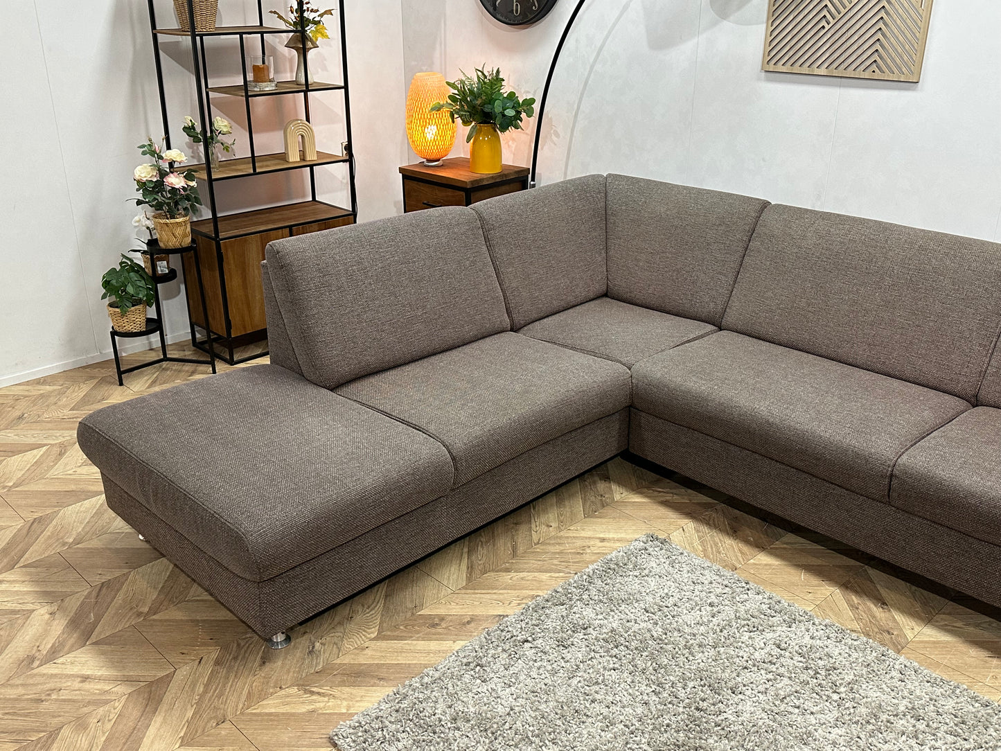 Grijze/Bruine Hoekbank Inc Fauteuil ~ Vaste Kussens