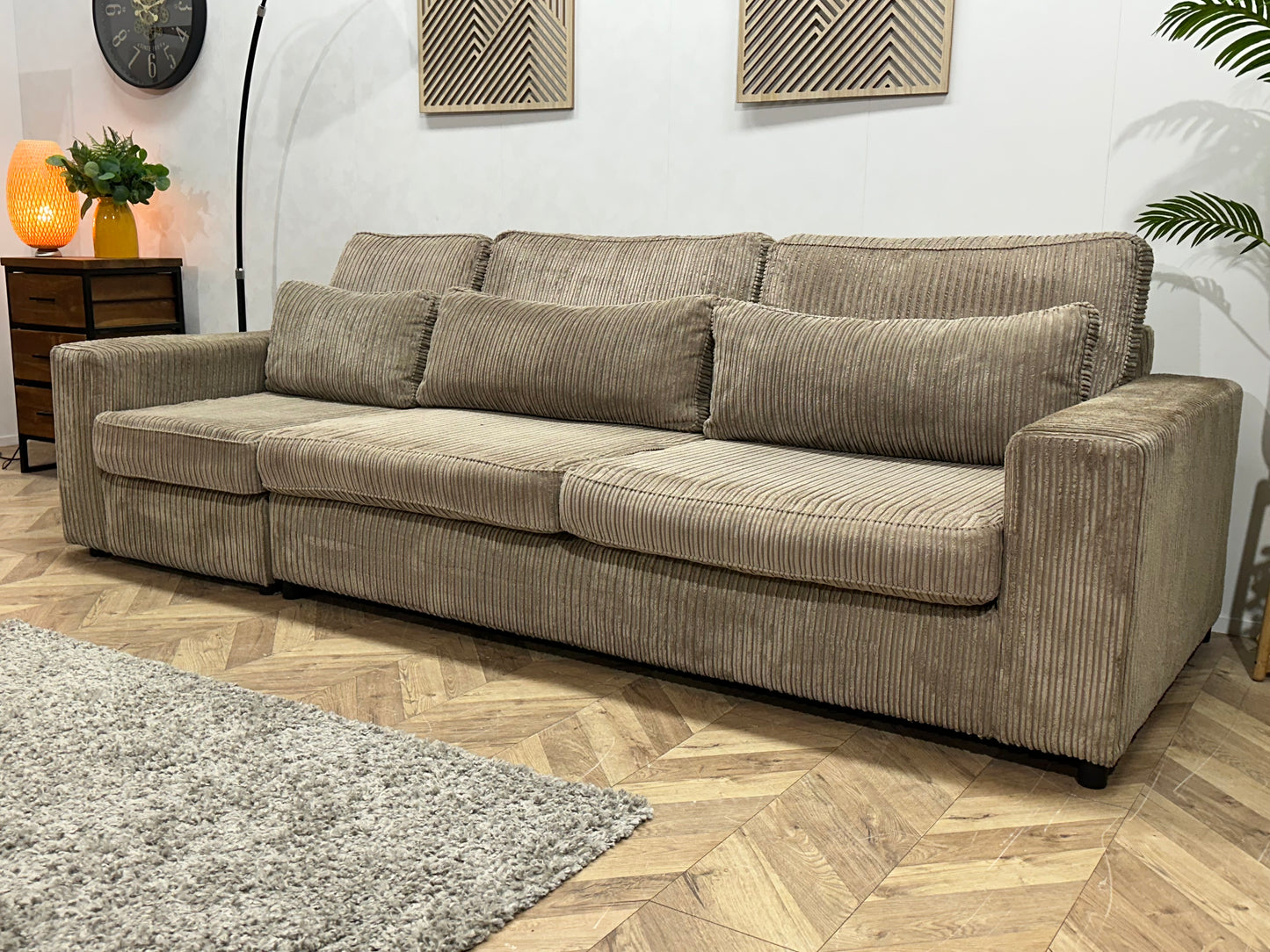 Beige Ribstof Ruime 3-Zits Bank Inc Hocker ~ Losse Kussens Met Afneembare Hoezen