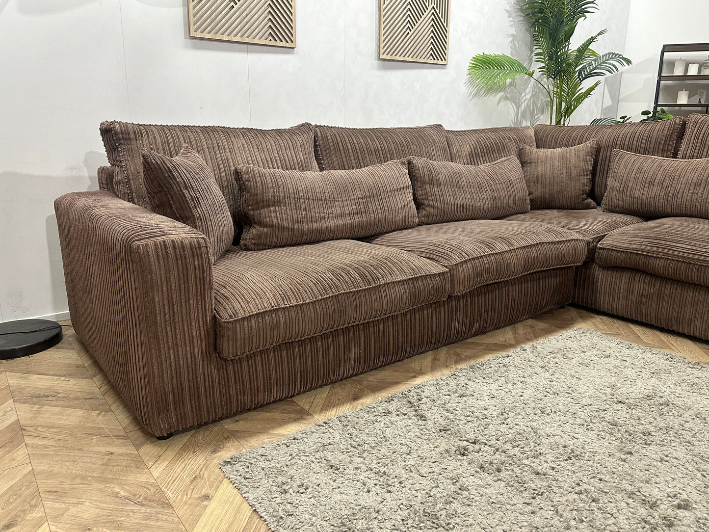 Bruine Ribstof Hoekbank ~ Losse Kussens Met Afneembare Hoezen