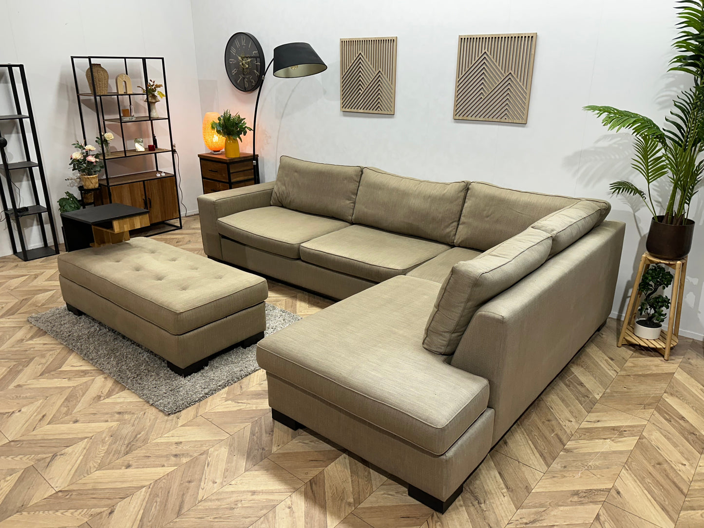 Beige Hoekbank Inc Hocker ~ Losse Kussens Met Afneembare Hoezen