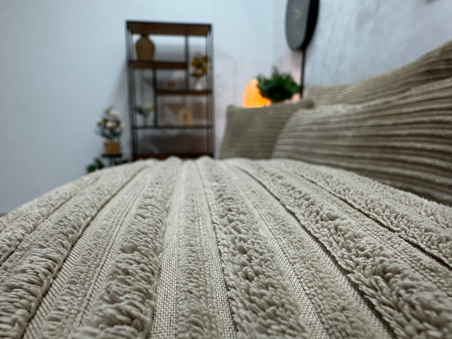 Crème/Beige Ribstof Hoekbank ~ Losse Kussens Met Afneembare Hoezen