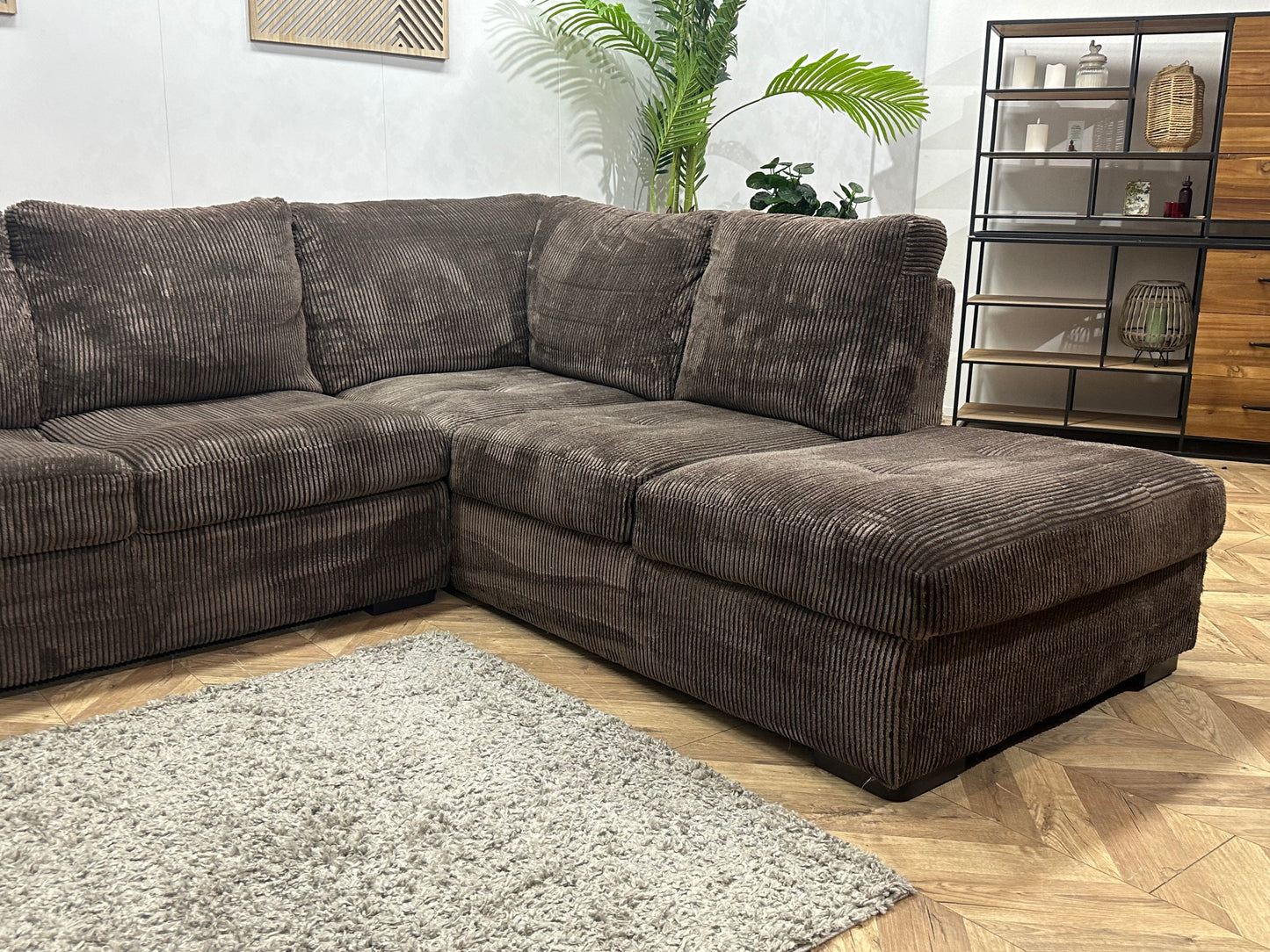 Bruine Ribstof Hoekbank Inc Hocker ~ Vaste Kussens