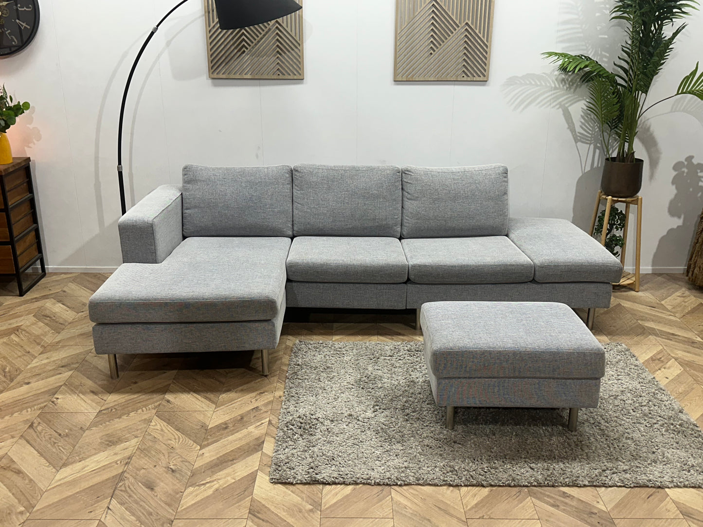 Licht Grijze Design Hoekbank Inc Hocker ~ Losse Kussens Met Afneembare Hoezen