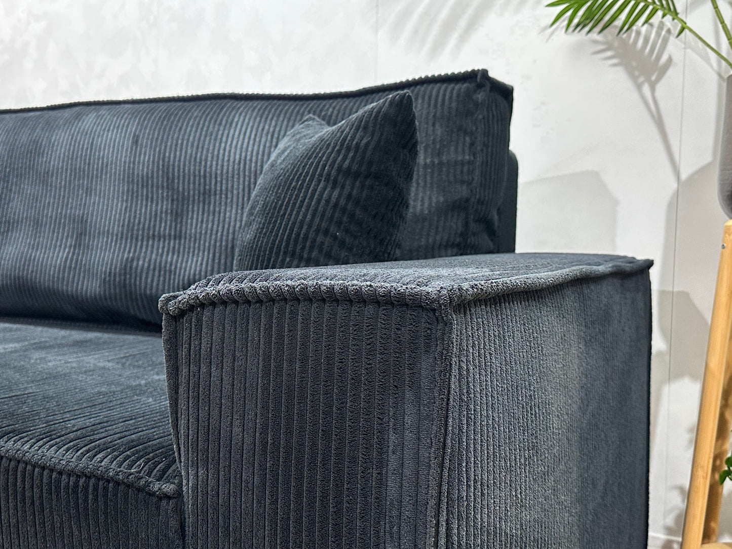 !Showroommodel! Zwarte Ribstof Hoekbank ~ Slaapfunctie