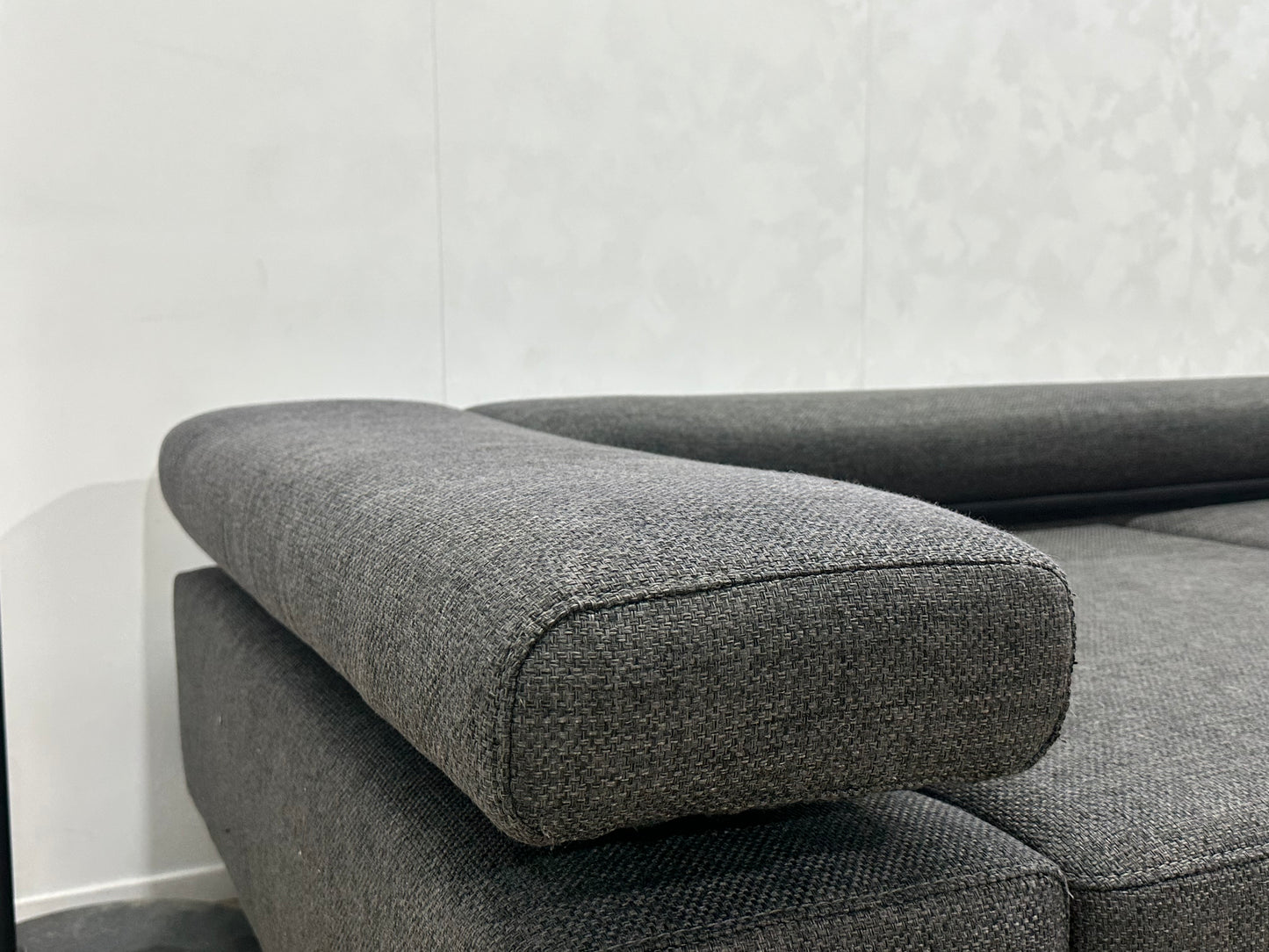 Montèl Grijze Design Hoekbank ~ Verstelbare Arm/Hoofdsteunen