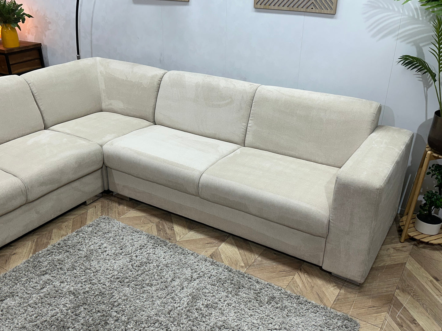 !Showroommodel! Crème Suède Stoffen Hoekbank