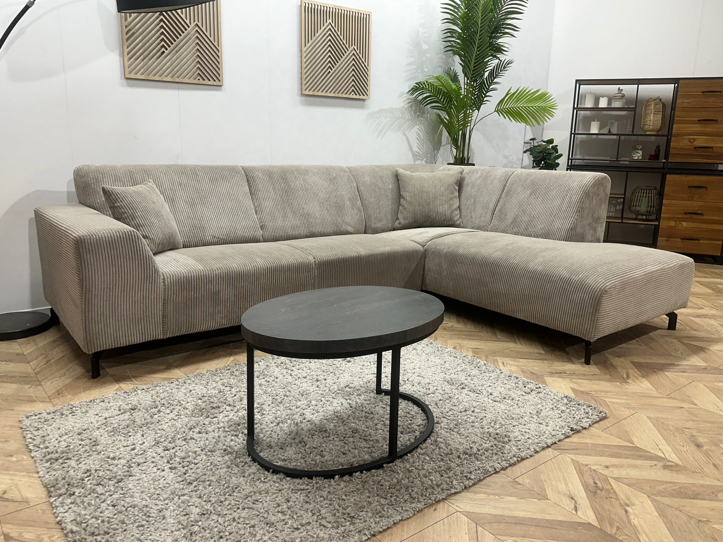 !Showroommodel! Licht Bruine Ribstof Hoekbank