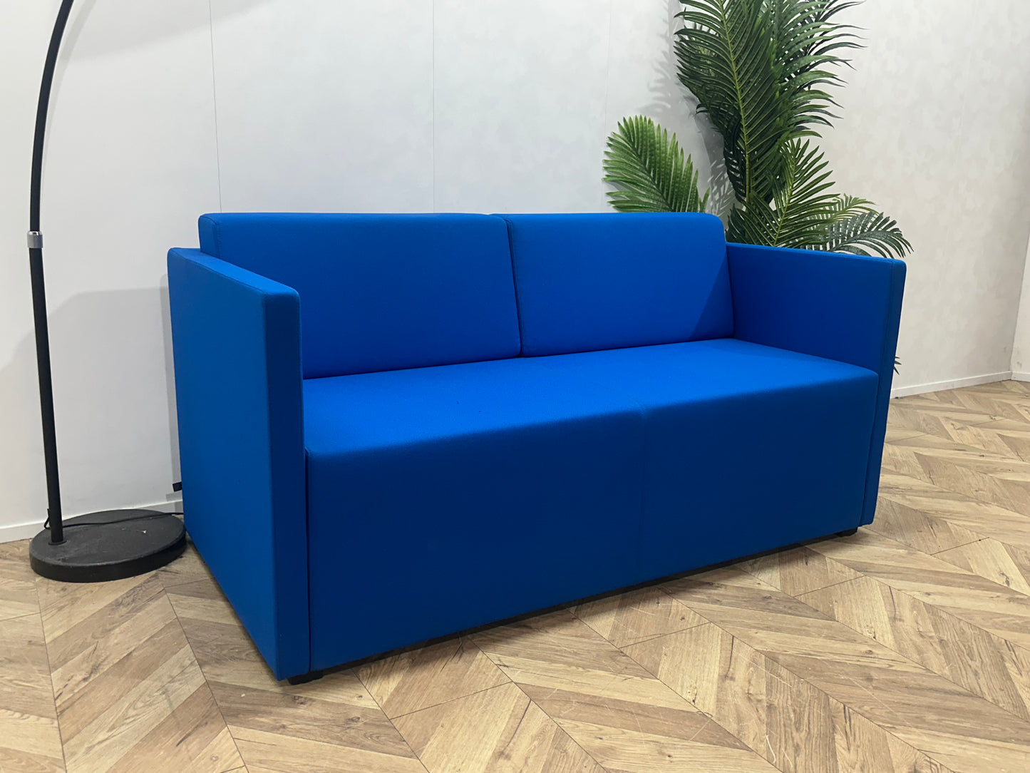 Blauwe 2-Zits Bank ~ Losse Rugkussens Met Afneembare Hoezen