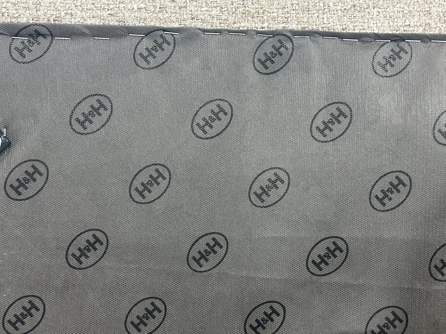 H&H Grijze Hoekbank ~ Vaste Kussens