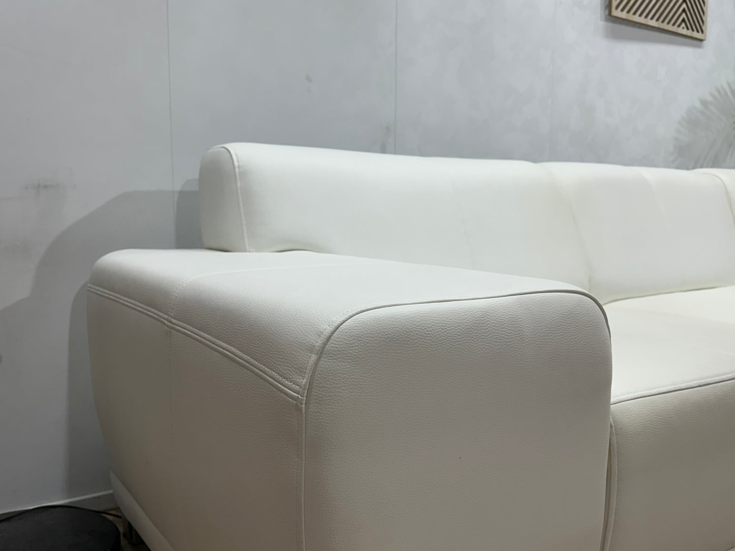 Witte Leather Look Hoekbank ~ Vaste Kussens