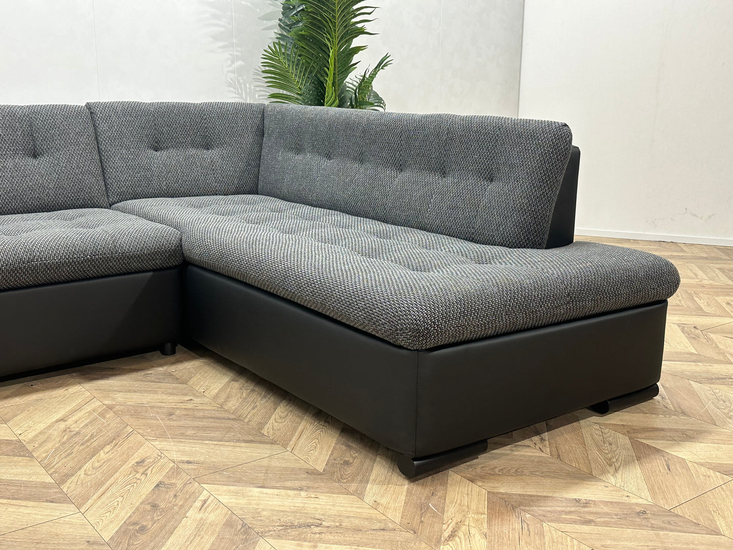 !Showroommodel! Grijze/Zwarte Stoffen/Lederen U Bank