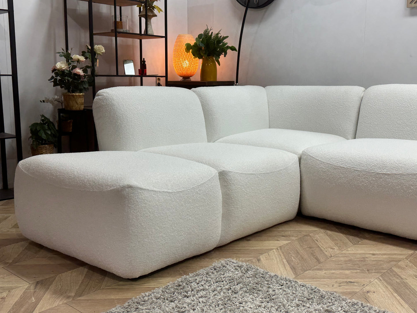 !Showroommodel! Witte Bouclé U Bank