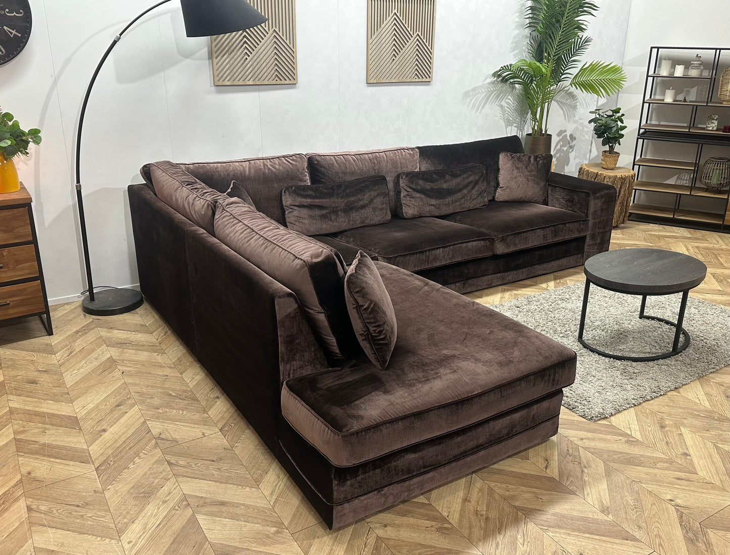 Bruine Velvet Hoekbank ~ Losse Kussens Met Afneembare Hoezen