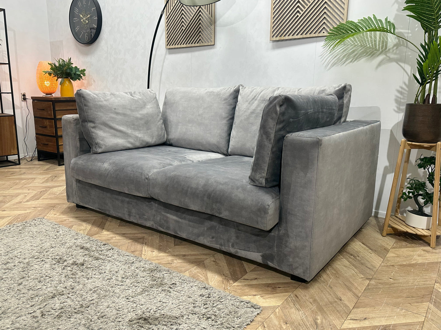 Licht Grijze Velvet 2.5-Zits Bank ~ Losse Kussens Met Afneembare Hoezen